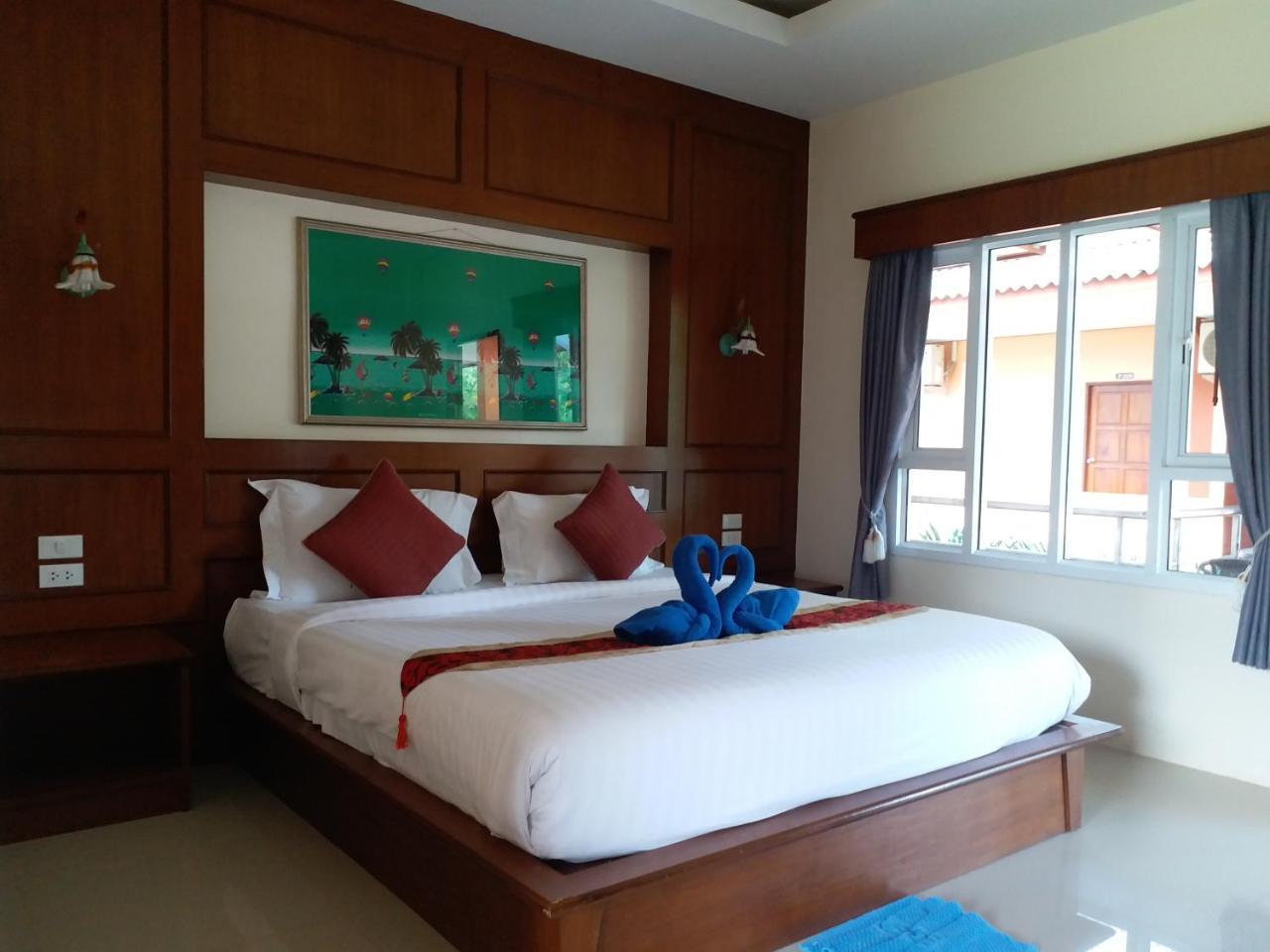 Tamarind Lanta Resort Ко-Ланта Экстерьер фото